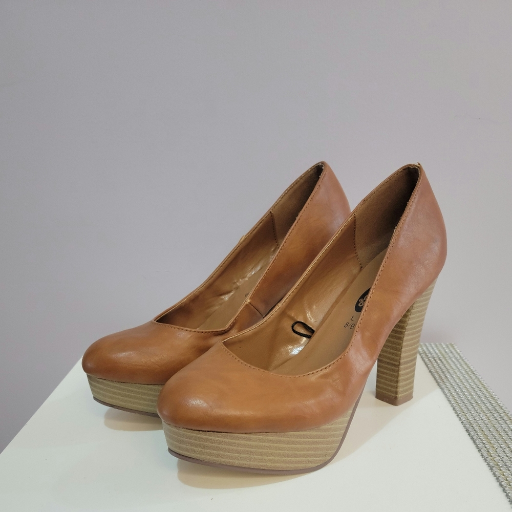 Rue 21 pumps
